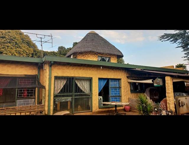 3 BEDROOM HOUSE FOR SALE IN UNITAS PARK